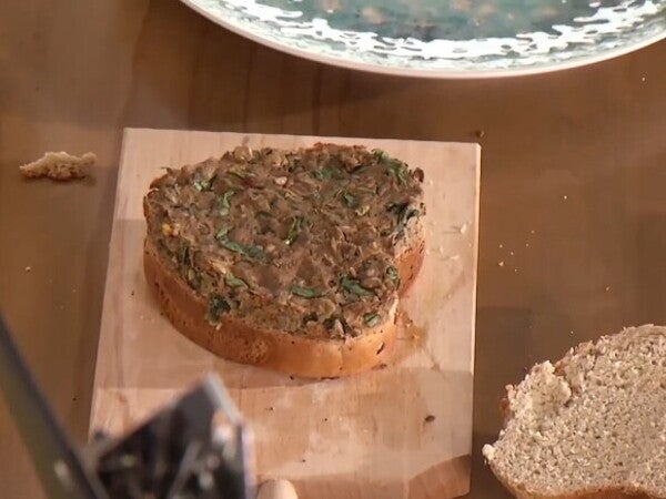 Anne Sütünü Artırmak için Annelere Özel Burger Tarifi