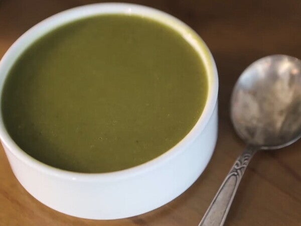 Anneler İçin Doğum Sonrası Yeşil Çorba Tarifi